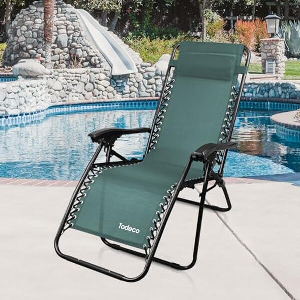 Découvrez notre test des transats pliables Todeco avec repose-tête inclus, lot de 2 en textilène vert : confort, design et praticité pour tous vos moments de détente en plein air