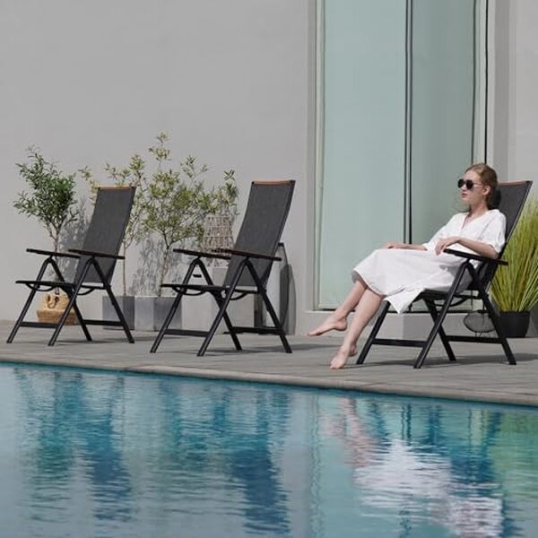 Découvrez notre test complet du fauteuil relax Grand patio : un allié de taille pour profiter pleinement des beaux jours dans votre jardin avec confort et style.